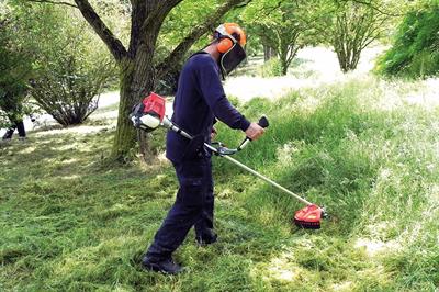 Cobra BC350K brushcutter - all images: HW